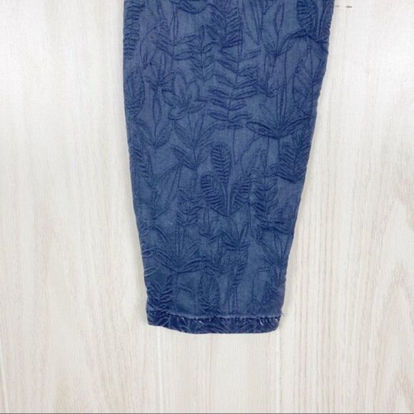 Anthroplogie | Pilcro & The Letterpress | Floral Textured High Rise Skinny Jeans - Picture 3 of 7